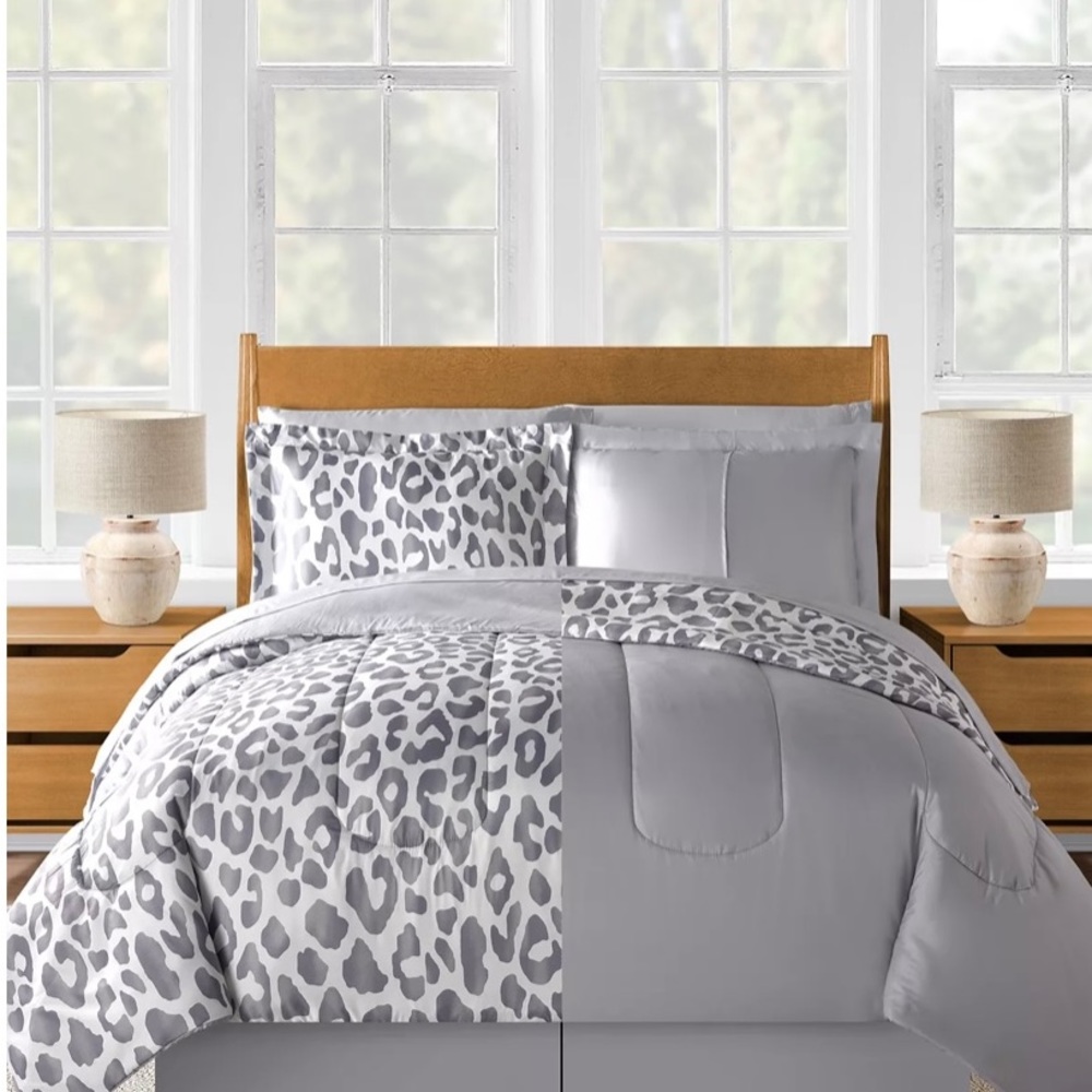 Sunham Greyscale
Cheetah Grey 8-Pc....